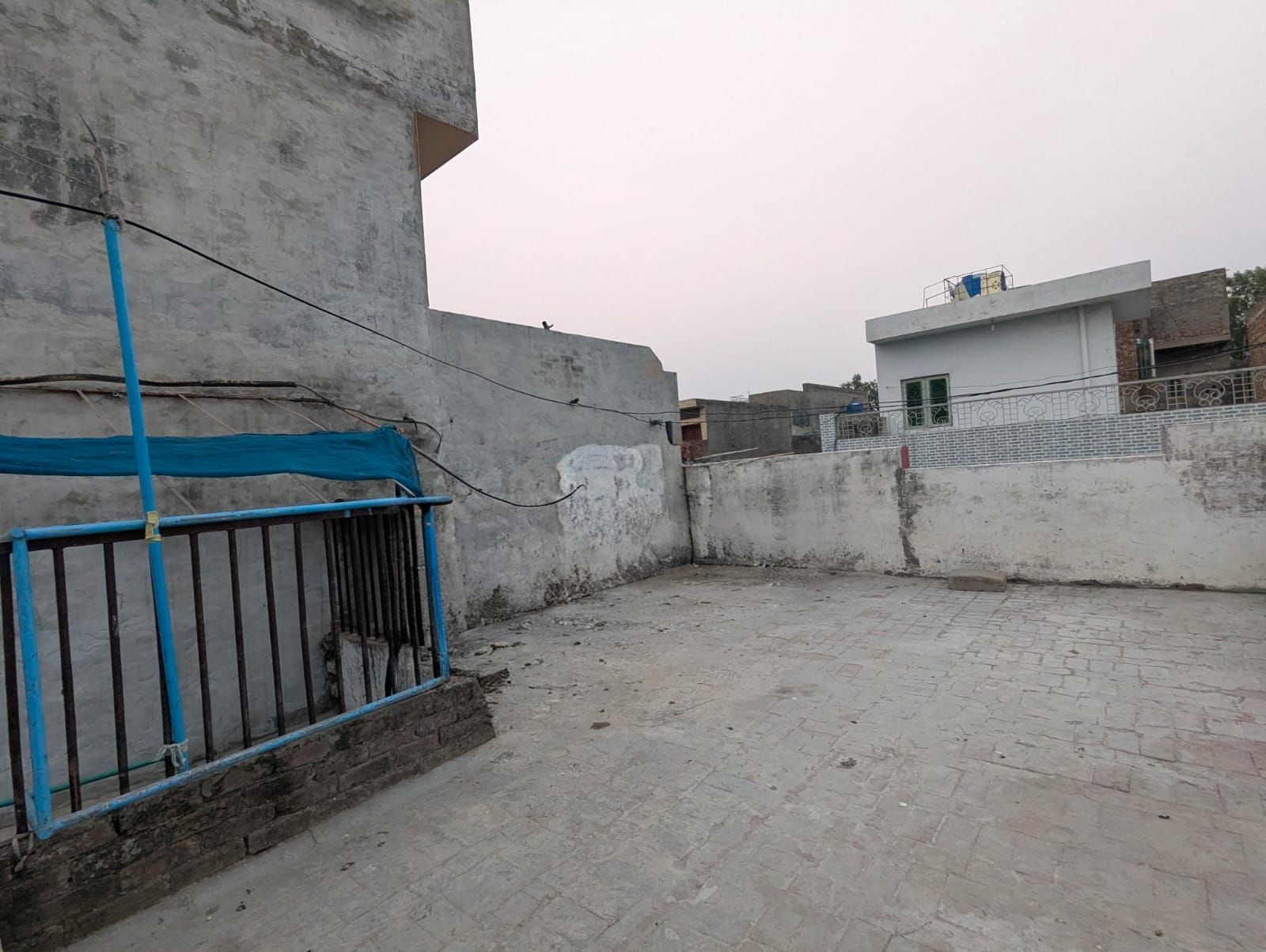 Walton Road rooftop, the stairs and the far wall